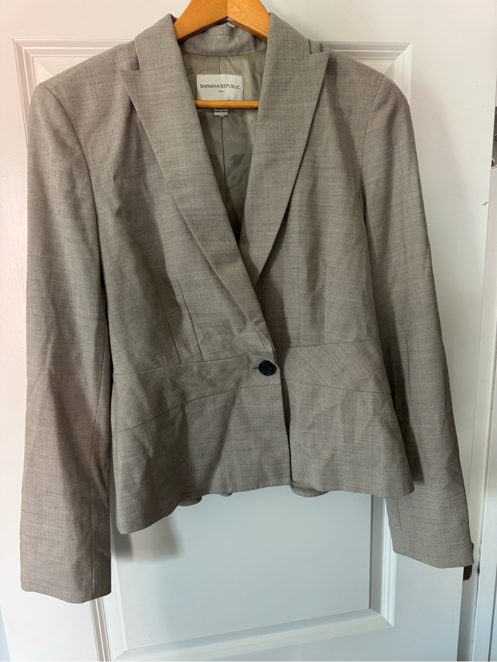 Banana republic tan flax color wool blend blazer jacket size 10